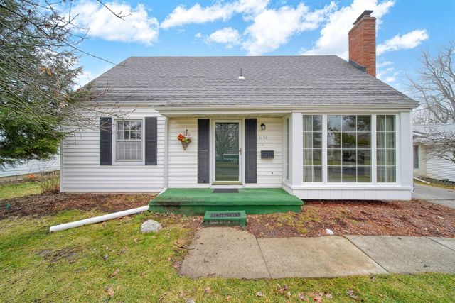 1230 Madison Drive, Adrian, MI 49221