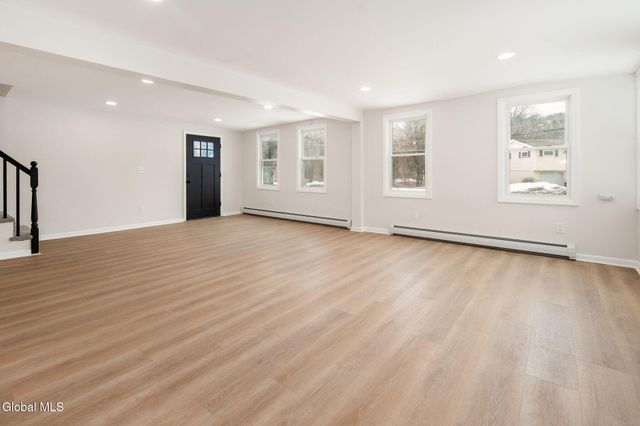 150 Schoolhouse Road, Guilderland, NY 12203