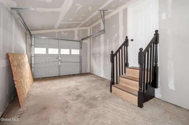 150 Schoolhouse Road, Guilderland, NY 12203