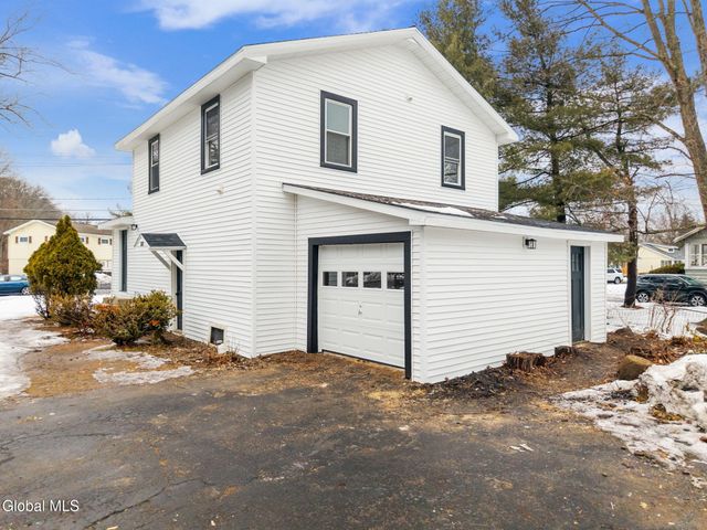 150 Schoolhouse Road, Guilderland, NY 12203