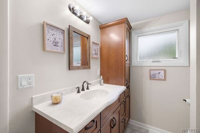 31 Christopher Drive, West Seneca, NY 14224