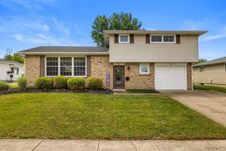 31 Christopher Drive, West Seneca, NY 14224