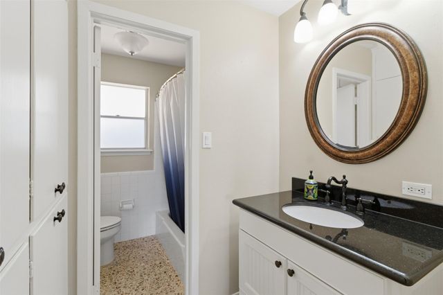 2310 Droxford Drive, Houston, TX 77008