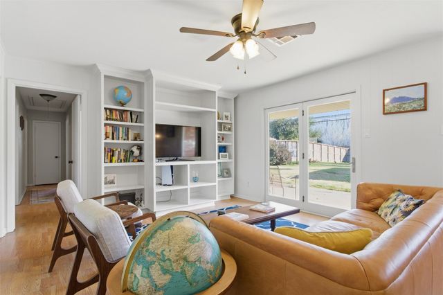 2310 Droxford Drive, Houston, TX 77008