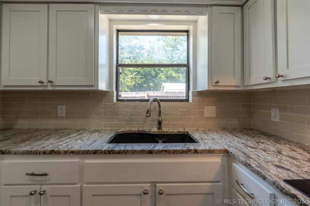 15536 E Anderson Drive, Inola, OK 74036