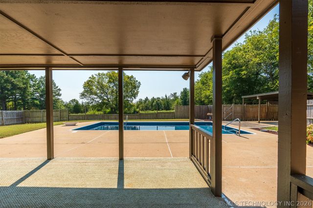 15536 E Anderson Drive, Inola, OK 74036