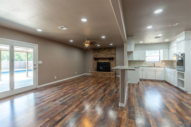 15536 E Anderson Drive, Inola, OK 74036