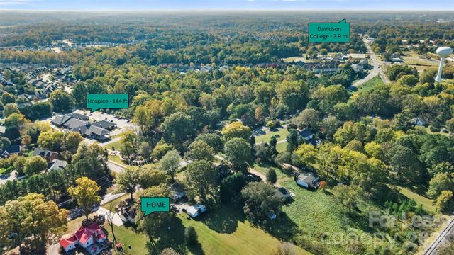 1316 Mecklenburg Highway, Mooresville, NC 28115