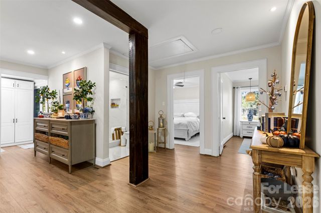 1316 Mecklenburg Highway, Mooresville, NC 28115