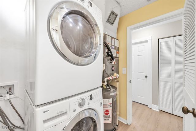 5767 Deauville CIR D301, Naples, FL 34112