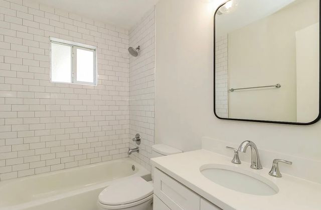 425 N Rosemont Avenue 105, Dallas, TX 75208