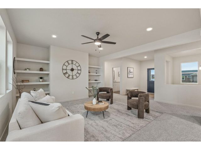 728 E Campbell Ln, Pueblo, CO 81007
