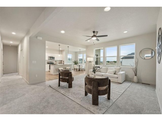 728 E Campbell Ln, Pueblo, CO 81007
