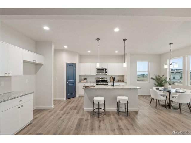 728 E Campbell Ln, Pueblo, CO 81007