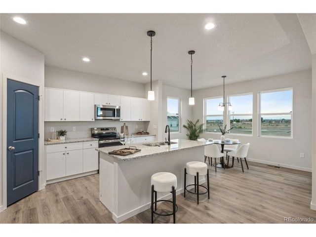 728 E Campbell Ln, Pueblo, CO 81007