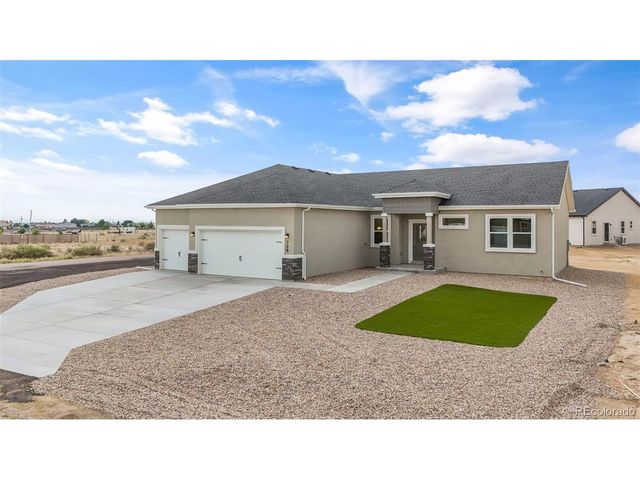728 E Campbell Ln, Pueblo, CO 81007