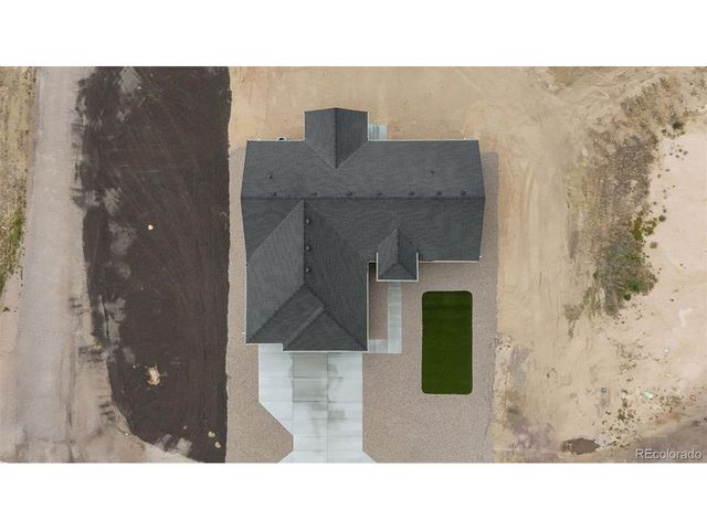 728 E Campbell Ln, Pueblo, CO 81007