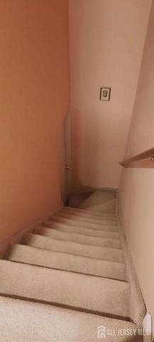 106 Maryknoll Route, Menlo Park Terrace, NJ 08840