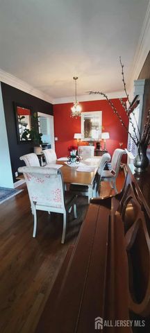 106 Maryknoll Route, Menlo Park Terrace, NJ 08840