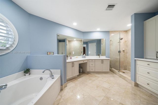 20920 NE 32nd Avenue, Aventura, FL 33180