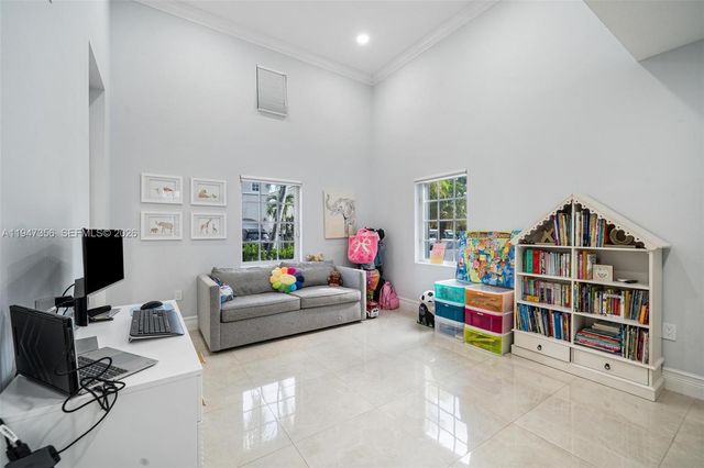 20920 NE 32nd Avenue, Aventura, FL 33180