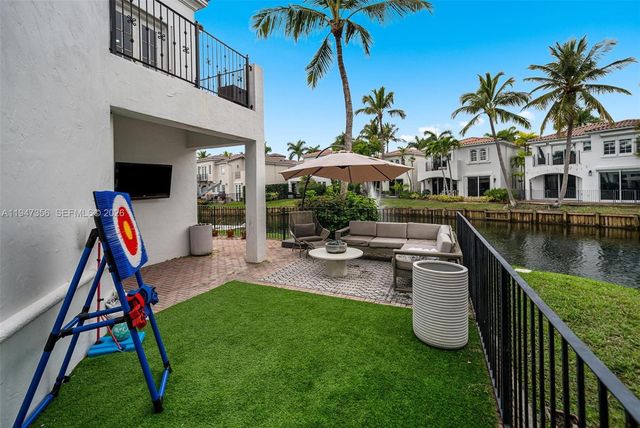 20920 NE 32nd Avenue, Aventura, FL 33180