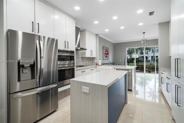 20920 NE 32nd Avenue, Aventura, FL 33180