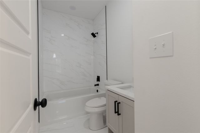 2823 Alaska Avenue, Dallas, TX 75216