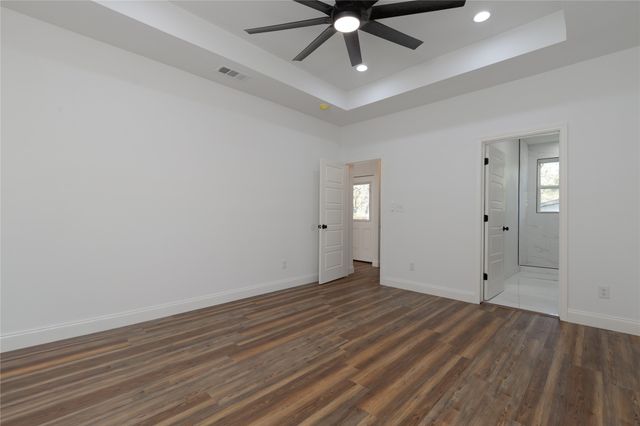 2823 Alaska Avenue, Dallas, TX 75216