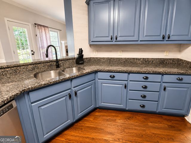 1156 Maple Creek Ridge, Loganville, GA 30052