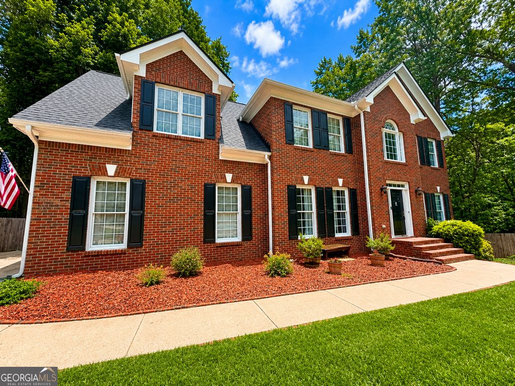 1156 Maple Creek Ridge, Loganville, GA 30052