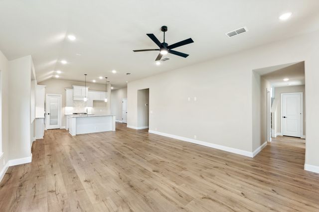 3312 Heathrow Road, Mesquite, TX 75181
