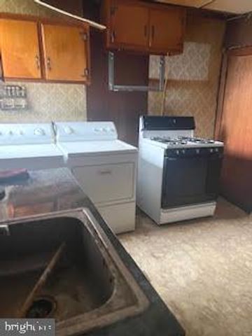 2518 ELLSWORTH ST, Philadelphia, PA 19146