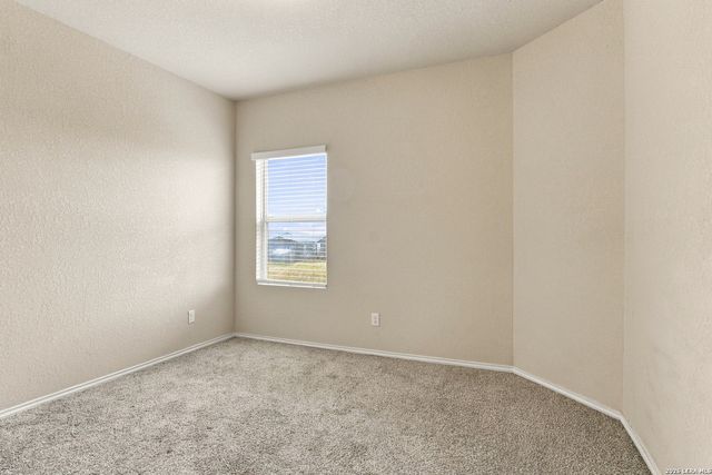 10562 GREEN LAKE DR, San Antonio, TX 78223