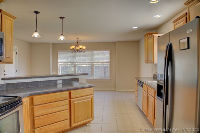1920 Richmond Drive, Bartlesville, OK 74006