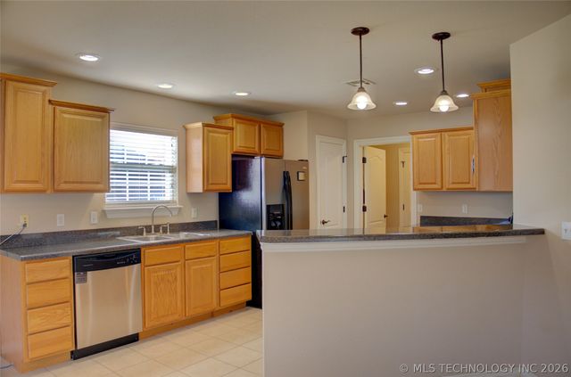 1920 Richmond Drive, Bartlesville, OK 74006
