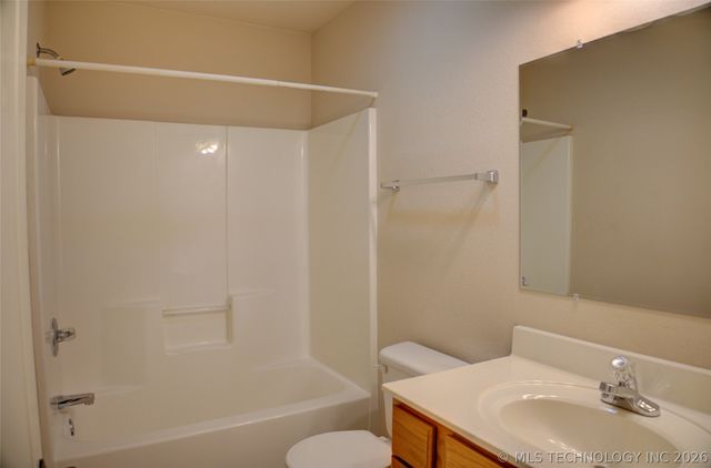 1920 Richmond Drive, Bartlesville, OK 74006
