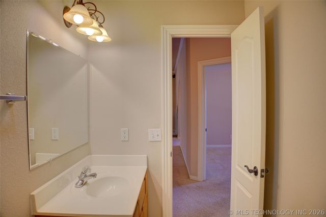 1920 Richmond Drive, Bartlesville, OK 74006