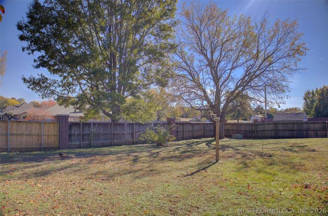 1920 Richmond Drive, Bartlesville, OK 74006