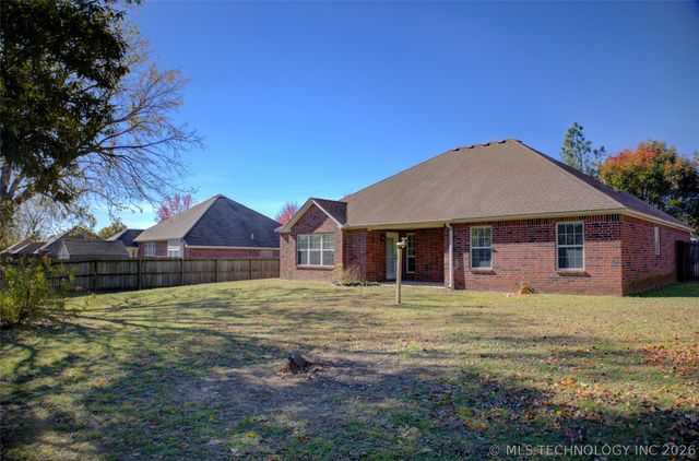 1920 Richmond Drive, Bartlesville, OK 74006
