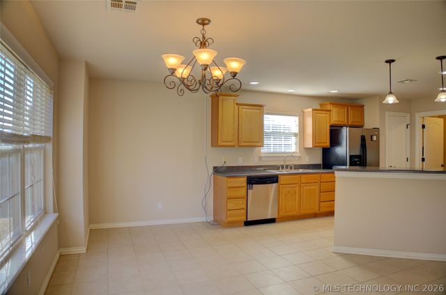 1920 Richmond Drive, Bartlesville, OK 74006