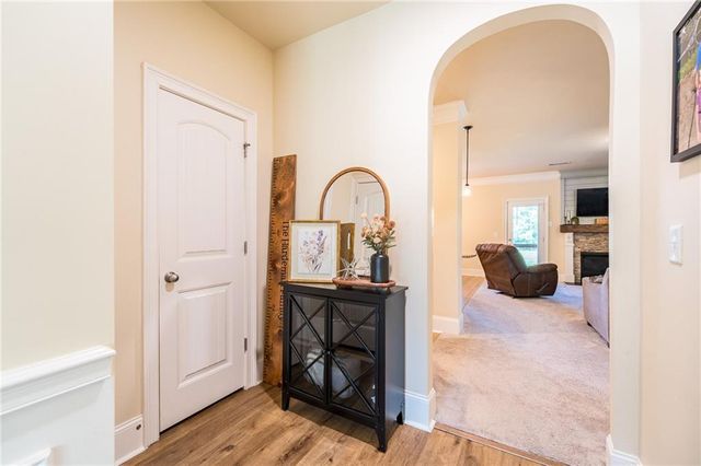 988 Spanish Moss Trail, Loganville, GA 30052