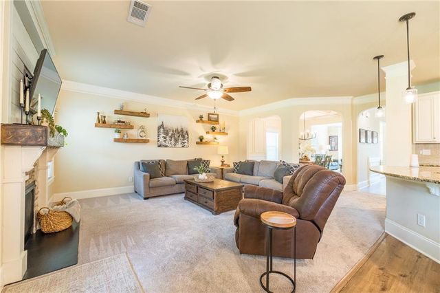 988 Spanish Moss Trail, Loganville, GA 30052