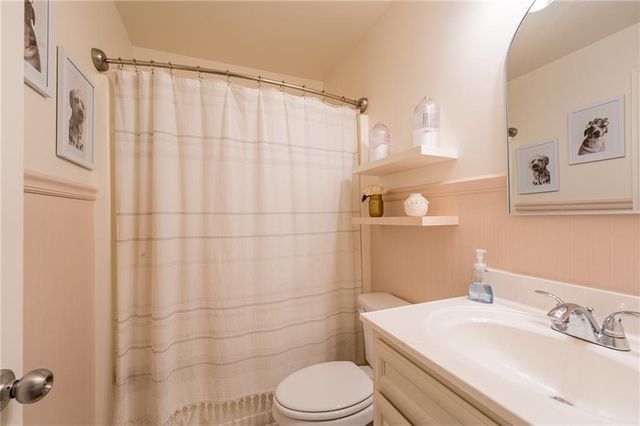 988 Spanish Moss Trail, Loganville, GA 30052