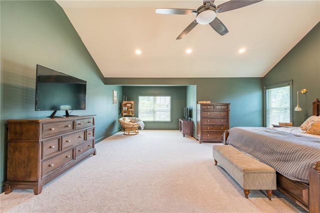 988 Spanish Moss Trail, Loganville, GA 30052