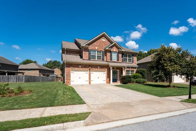 988 Spanish Moss Trail, Loganville, GA 30052