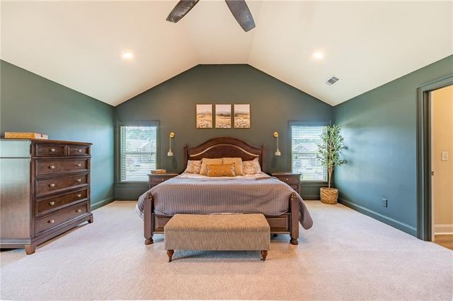 988 Spanish Moss Trail, Loganville, GA 30052