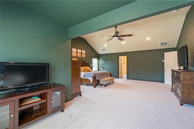 988 Spanish Moss Trail, Loganville, GA 30052