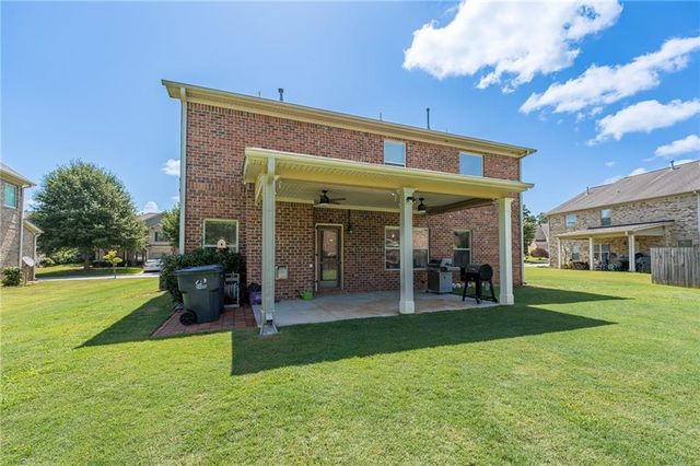 988 Spanish Moss Trail, Loganville, GA 30052