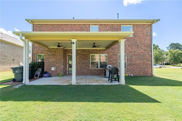 988 Spanish Moss Trail, Loganville, GA 30052
